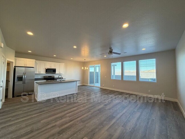 Building Photo - 1098 S 4380 W