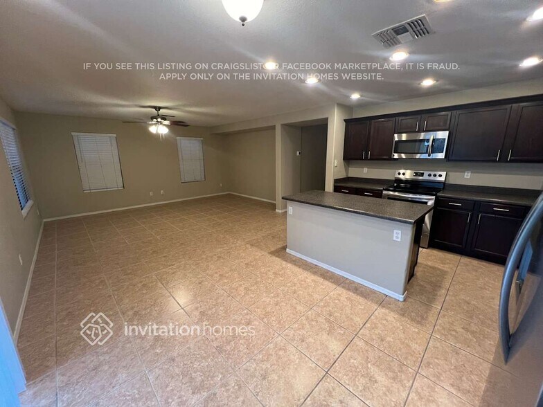 Building Photo - 8923 E Pampa Ave