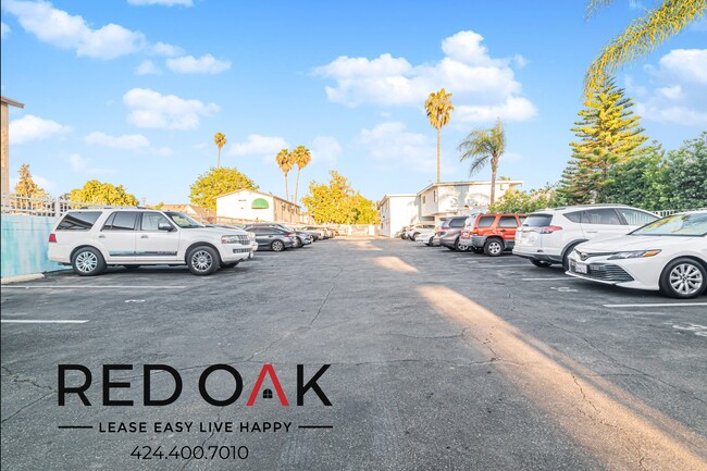 Building Photo - Beautiful One Bedroom with Hardwood Style ...