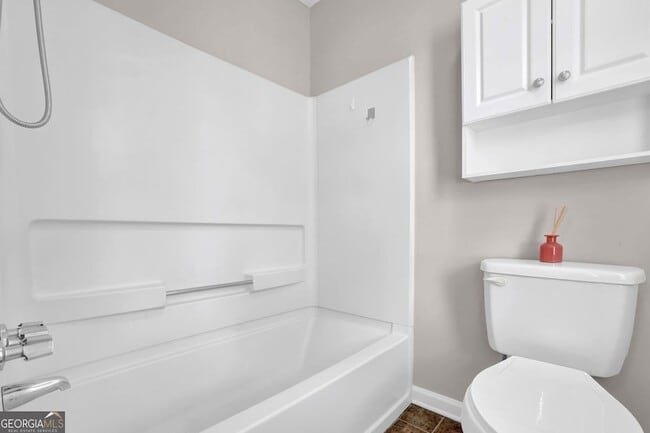 Building Photo - 255 Triple Oaks Dr