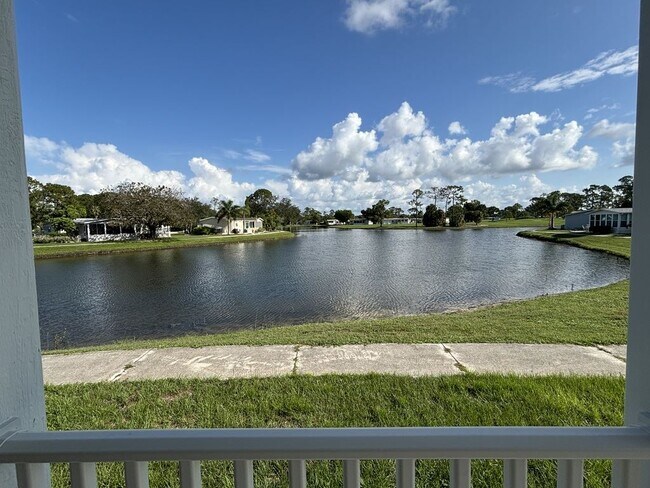 Building Photo - 19419 Tarpon Woods Ct