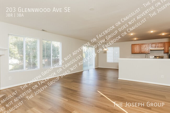 Building Photo - 203 Glennwood Ave SE