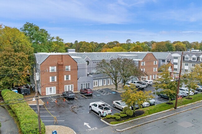 Building Photo - 212 Humphrey St