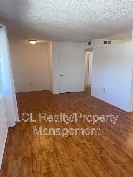 Building Photo - 28610 Pebble Beach Dr