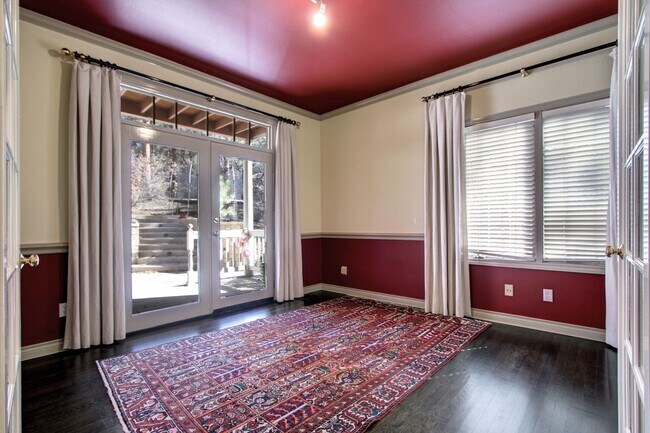 Building Photo - Castle Pines Village Custom Home for lease.