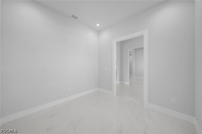 Building Photo - 1107 NW 40th Pl