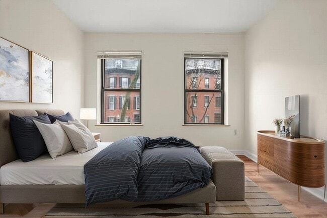 Building Photo - 18 E Springfield St