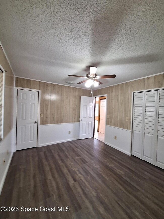 Building Photo - 246 Jepson St