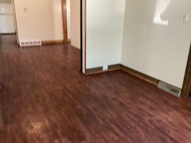 Building Photo - 1116 W Washington St