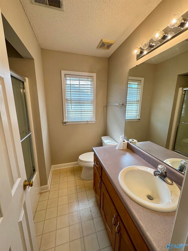 Building Photo - 176 Barnstable Ct