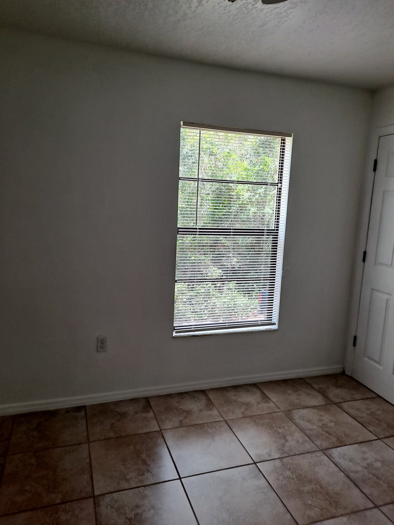 Building Photo - 160 Beaty Ct