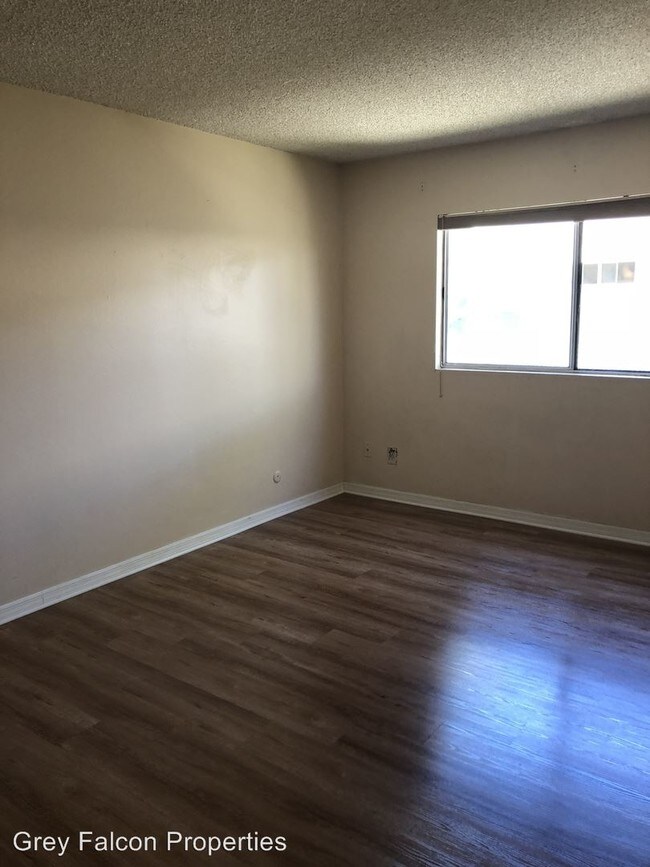 Building Photo - 4855 Cole St