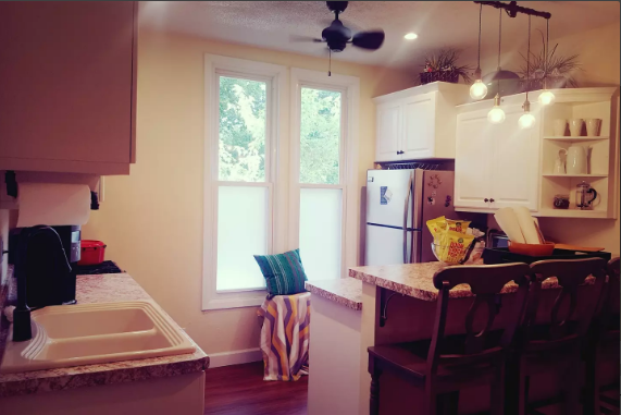 Recently renovated kitchen - 2500 Aldrich Ave S