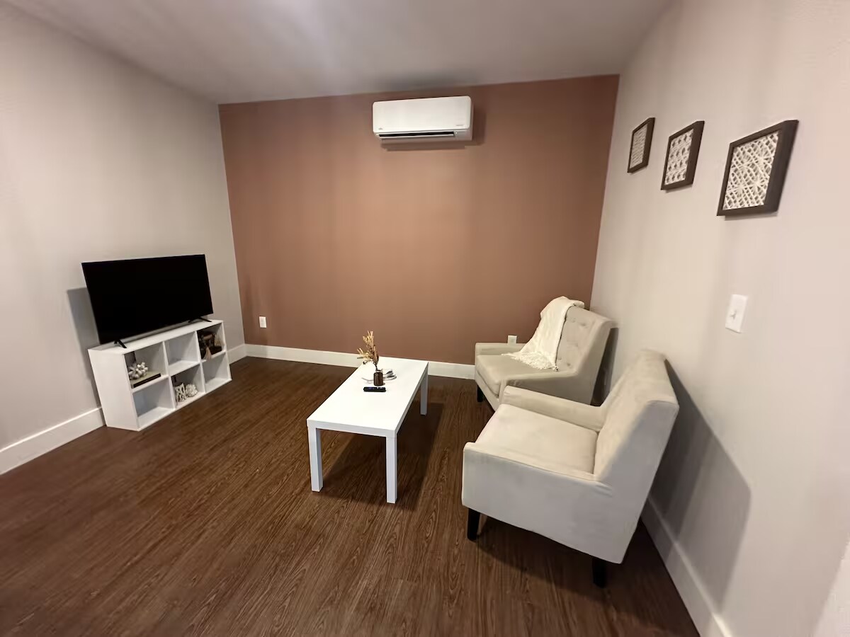 Building Photo - 58 South St