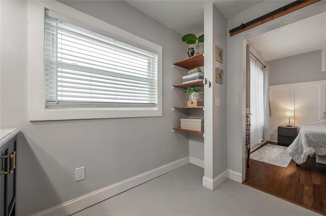 Building Photo - 3810 N Tampa St