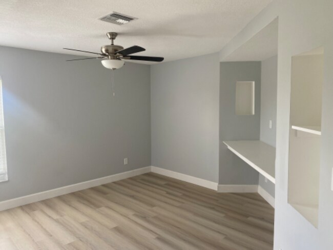 Building Photo - 17314 Cape Horn Blvd