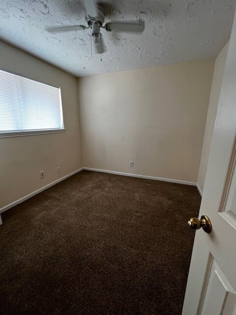 Building Photo - 322 Bay Ridge Dr