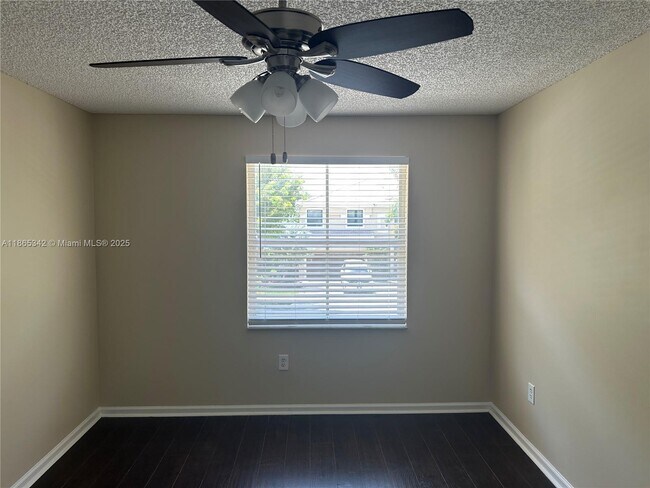 Building Photo - 4955 SW 166th Ave