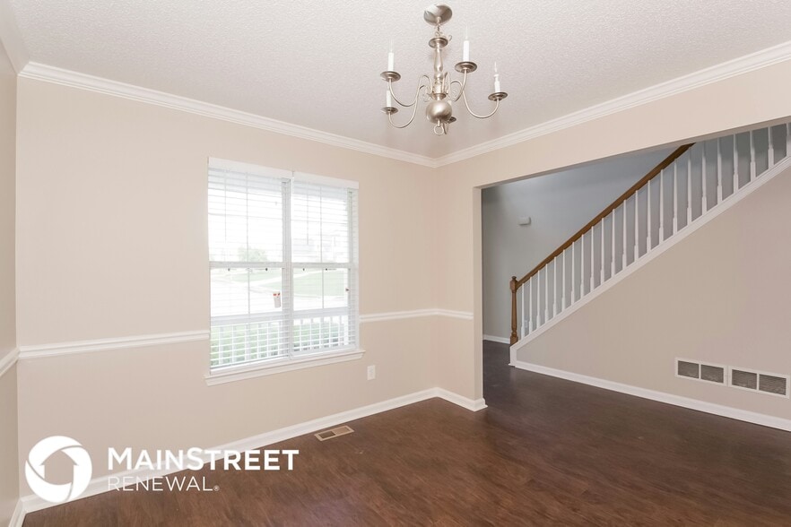 Building Photo - 5934 Colonnade Dr