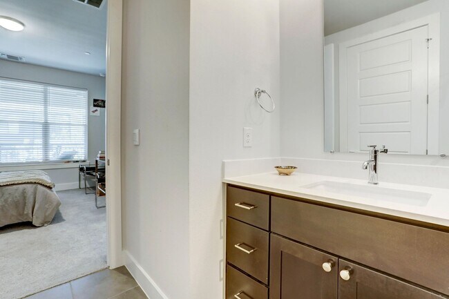 Building Photo - 4709 Unity Cir