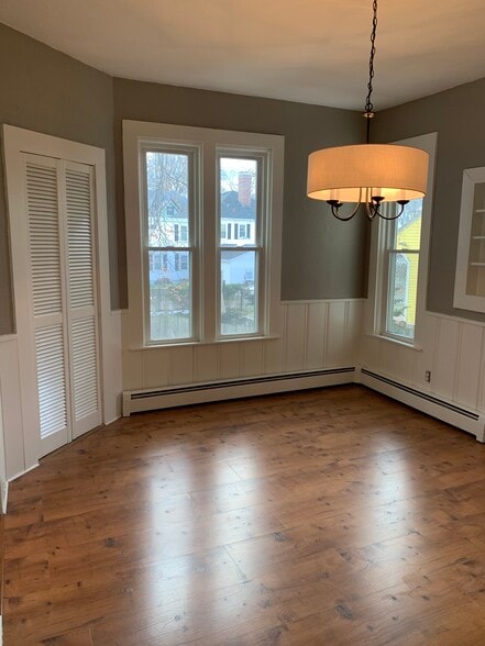 Dining room - 3 Central St