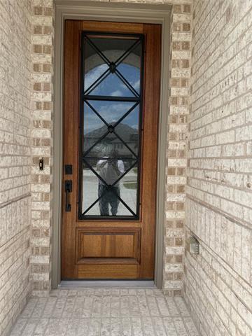Building Photo - 3818 Mesa Verde Dr