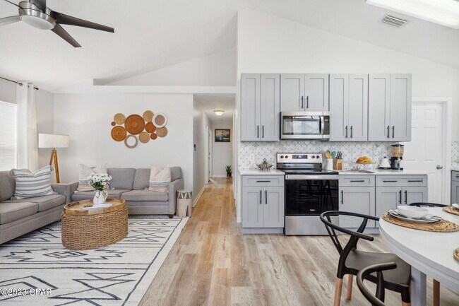 Building Photo - 213 Coquina Shell Wy