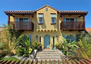 Building Photo - Sanit(4537)