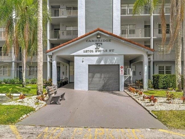 Building Photo - 12701 SW 13th St