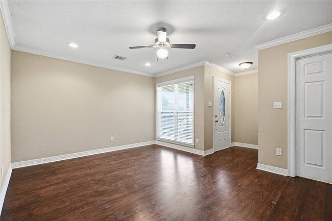Building Photo - 505 Malvern Dr