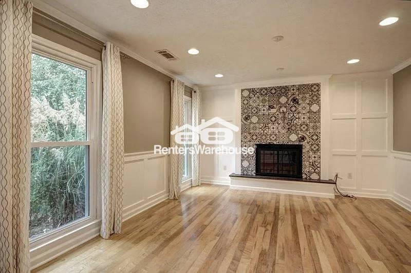 Building Photo - 3460 Liberty Ln