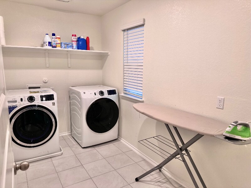 Building Photo - 1106 Aronia Ln