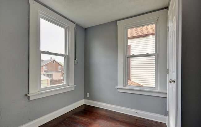 Building Photo - 1515 Hawthorne Ave