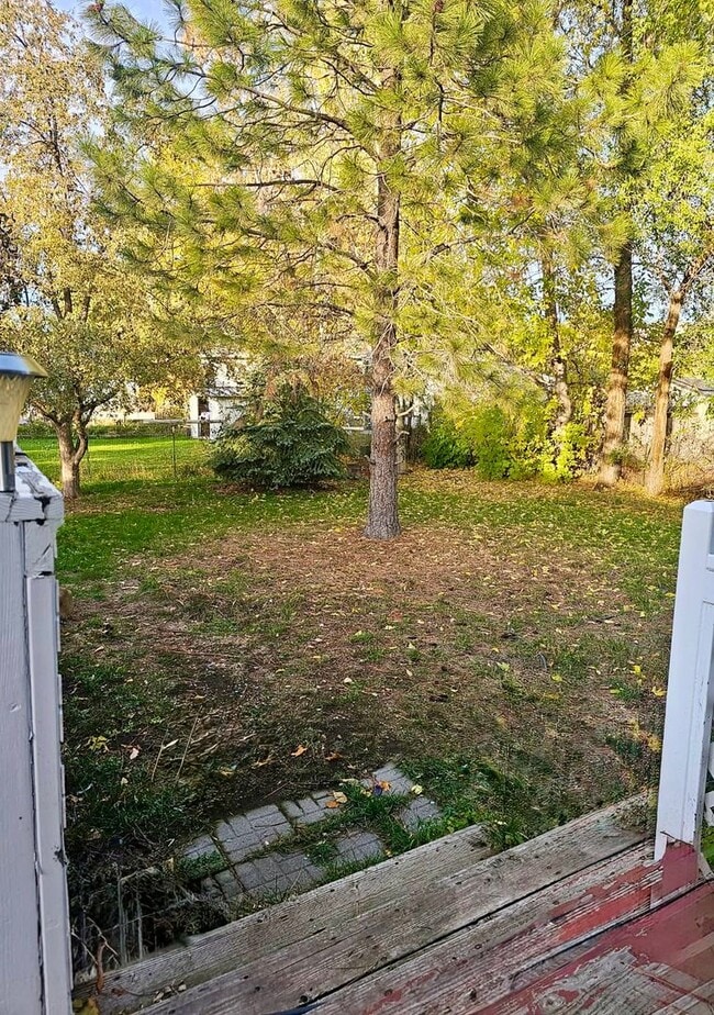 Building Photo - Beautiful 3 Bedroom/2.5 Bath in Lolo MT!