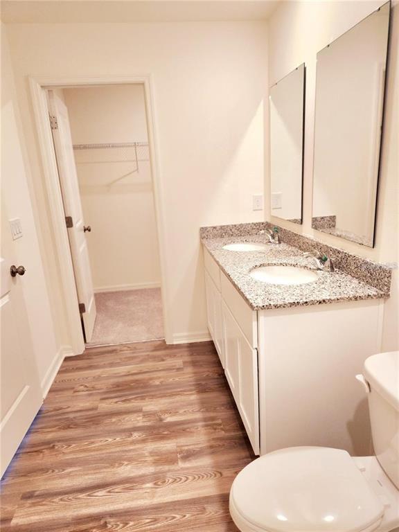 Building Photo - 1931 Golden Beak Dr