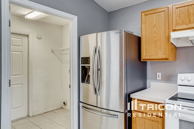 Building Photo - 125 Wornall Dr