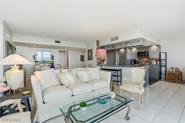 Building Photo - 6101 Pelican Bay Blvd