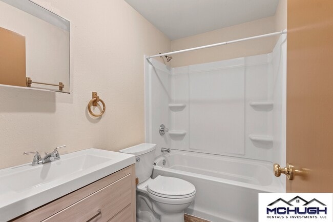 Building Photo - 527 Northridge Dr