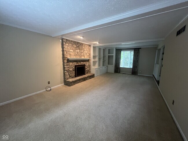 Building Photo - 12748 Limberlost Dr