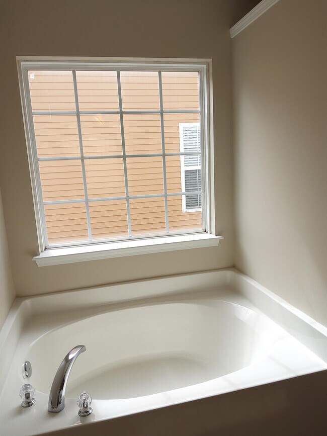 Building Photo - 8977 N Red Maple Cir