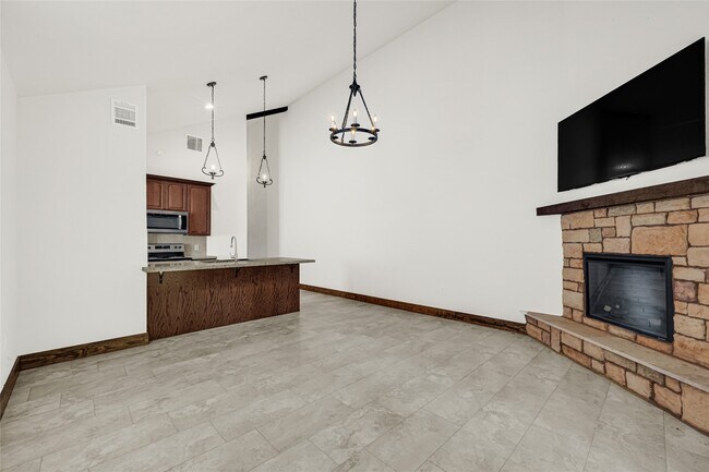 Building Photo - 29529 Turnbury Village Dr