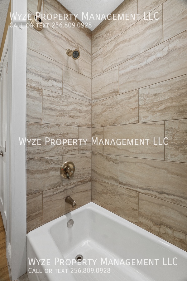 Building Photo - 2105 Manassas Dr SW