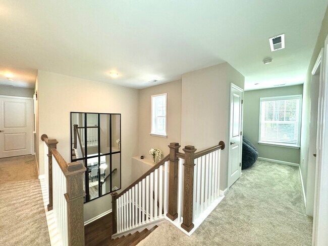 Building Photo - 321 Heritage Regency Dr