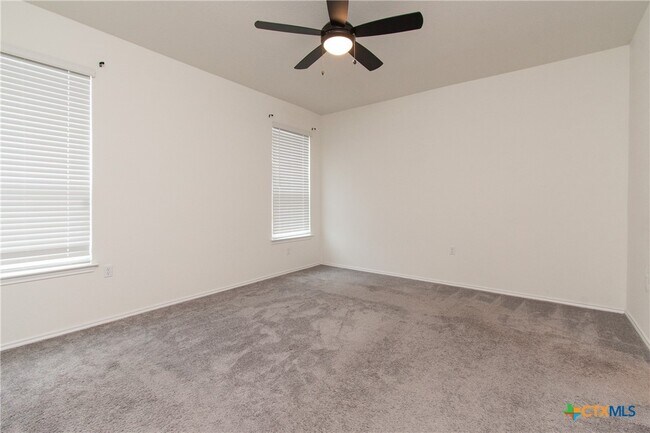Building Photo - 12500 Karasu Dr