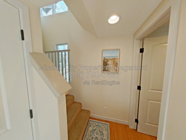 Building Photo - 345 Kellogg Way