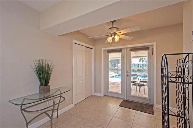 Building Photo - 540 Lindley Terrace