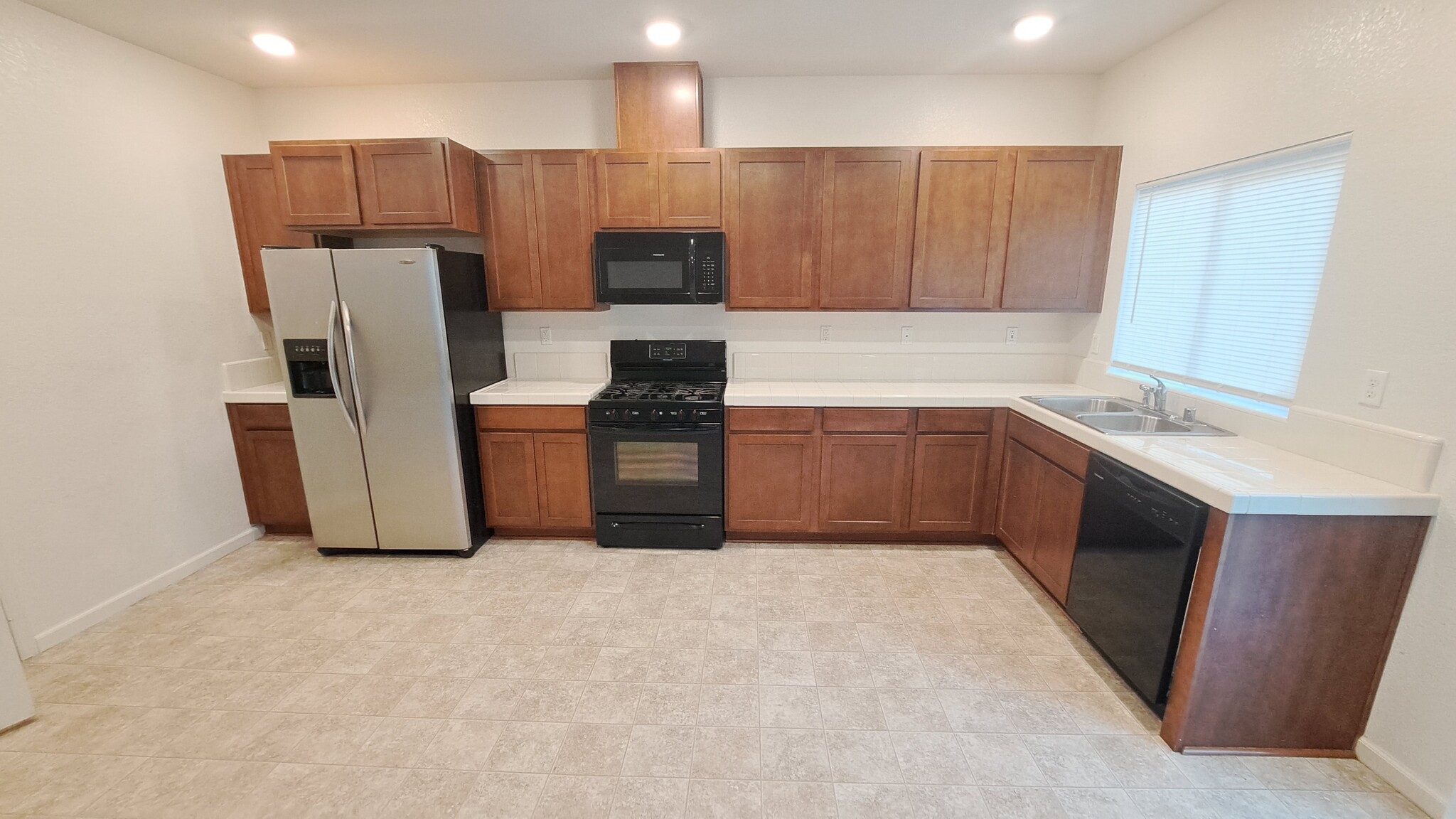 Building Photo - 120 Alboran Sea Cir