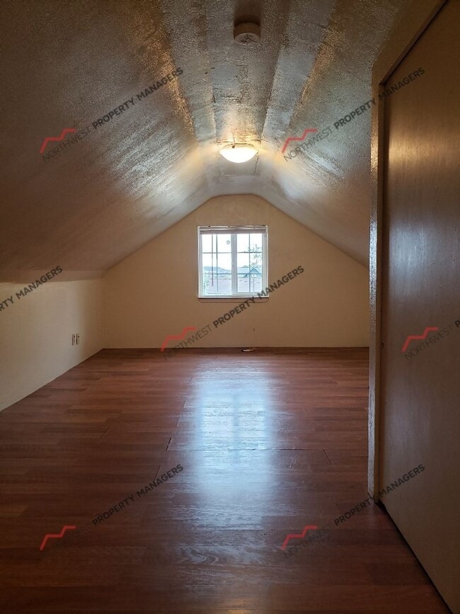 Building Photo - STATUS: AVAILABLE | R122 | $1895