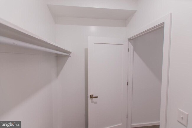 Building Photo - 1201 Vine St