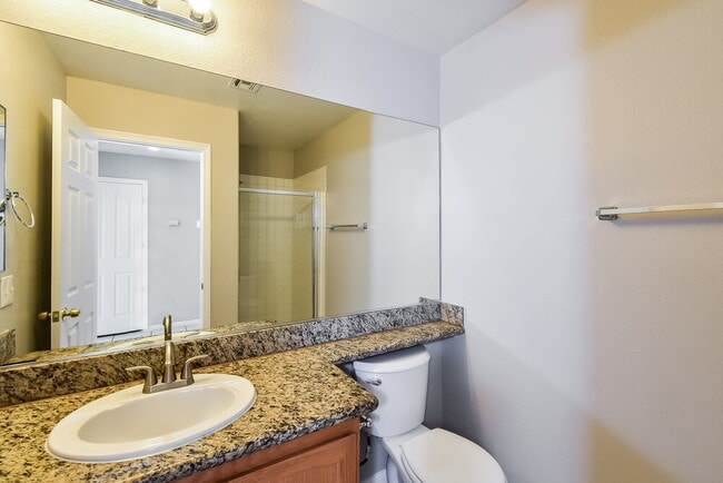 Building Photo - 3920 Wainscot Ct